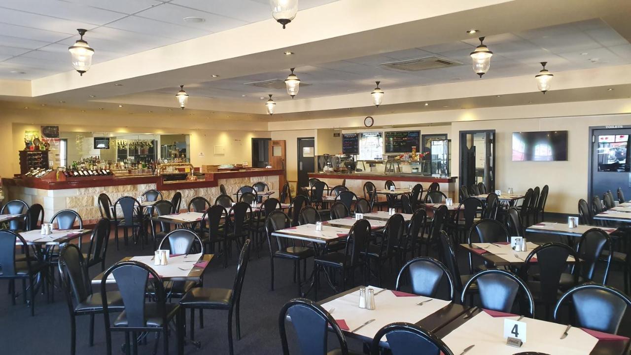 The Victoria Hotel Port MacDonnell Exterior foto